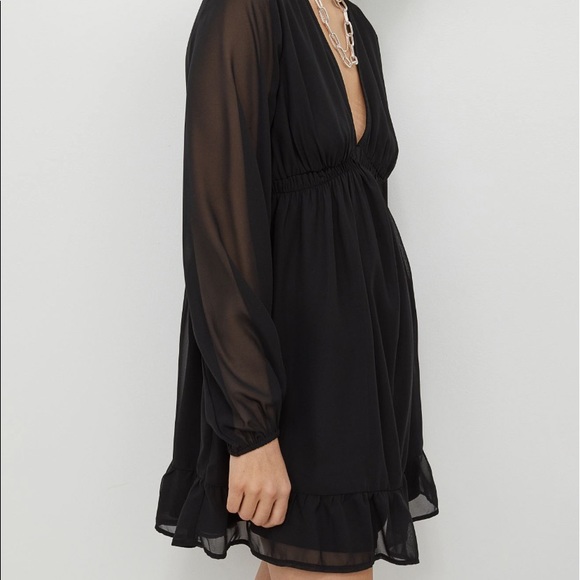 H&M Dresses & Skirts - NWT Black Chiffon Dress